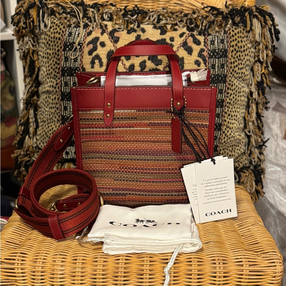 NWT Coach Field Tote 22 In Upwoven Leather